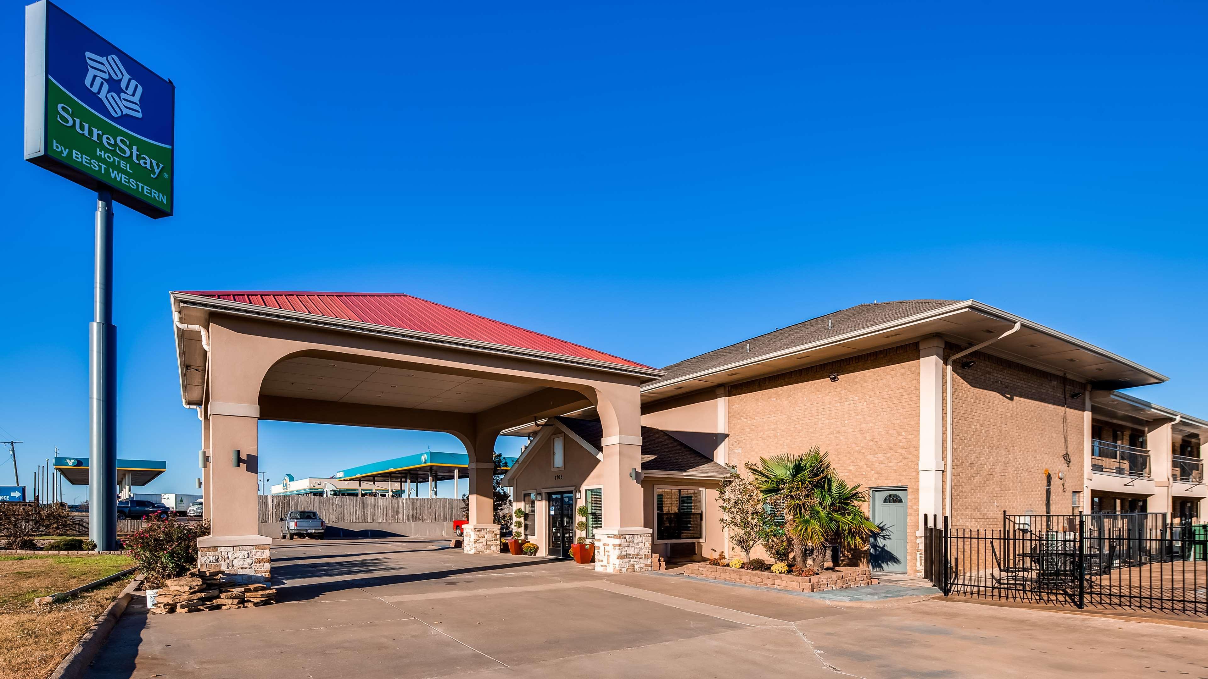Surestay Hotel By Best Western Terrell Exterior photo